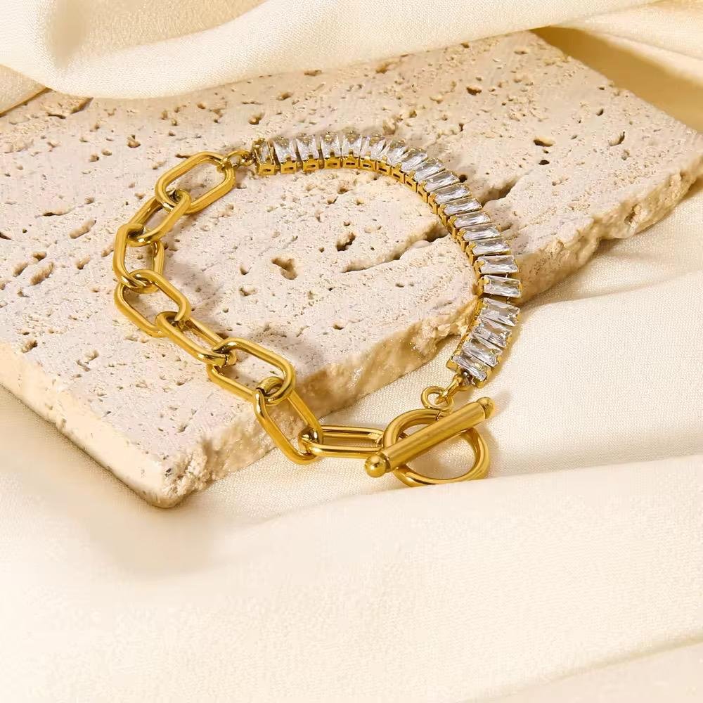 Baguette Toggle Chain Bracelet