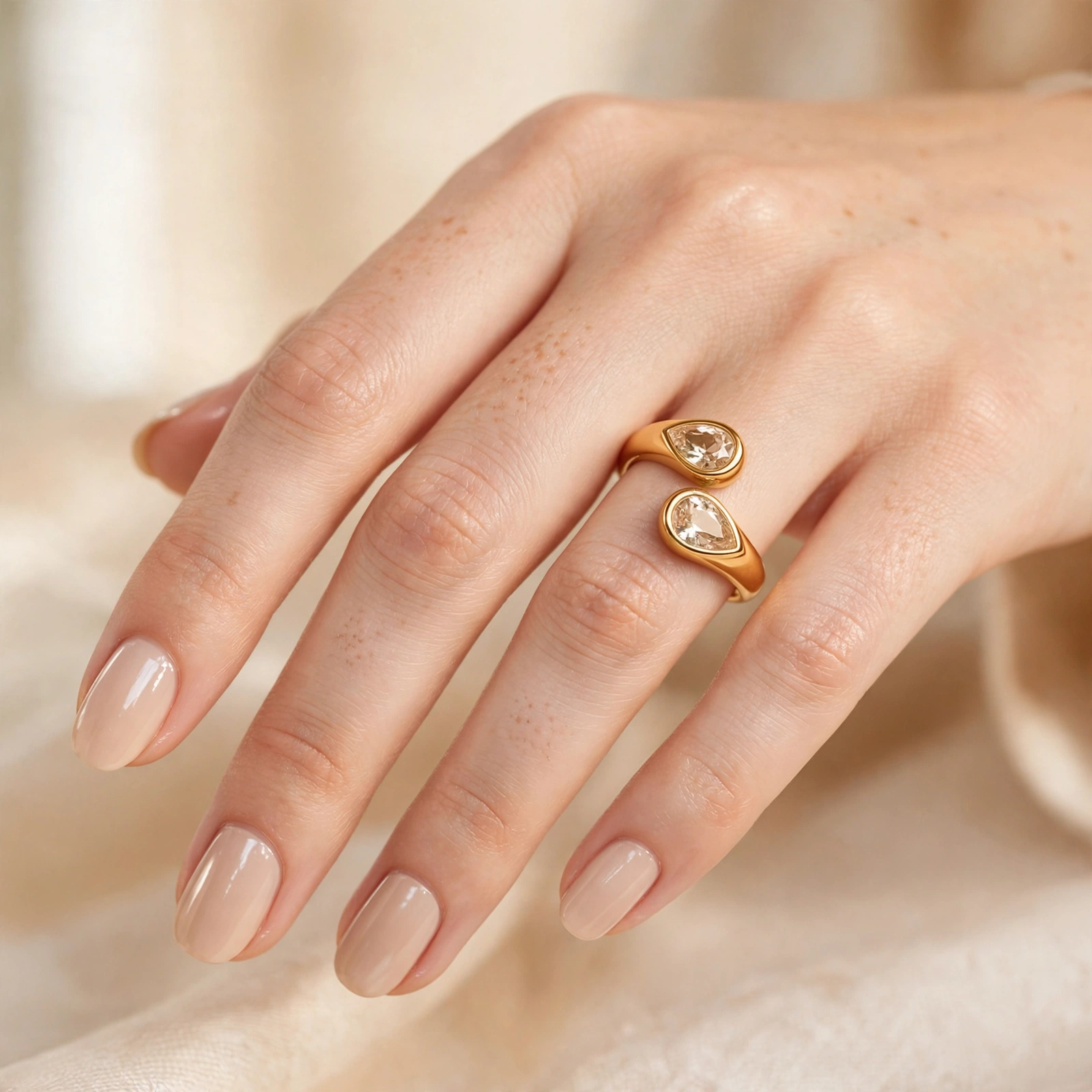 Minimalist Zircon Ring - 18K Gold Plated | MS Jewelry