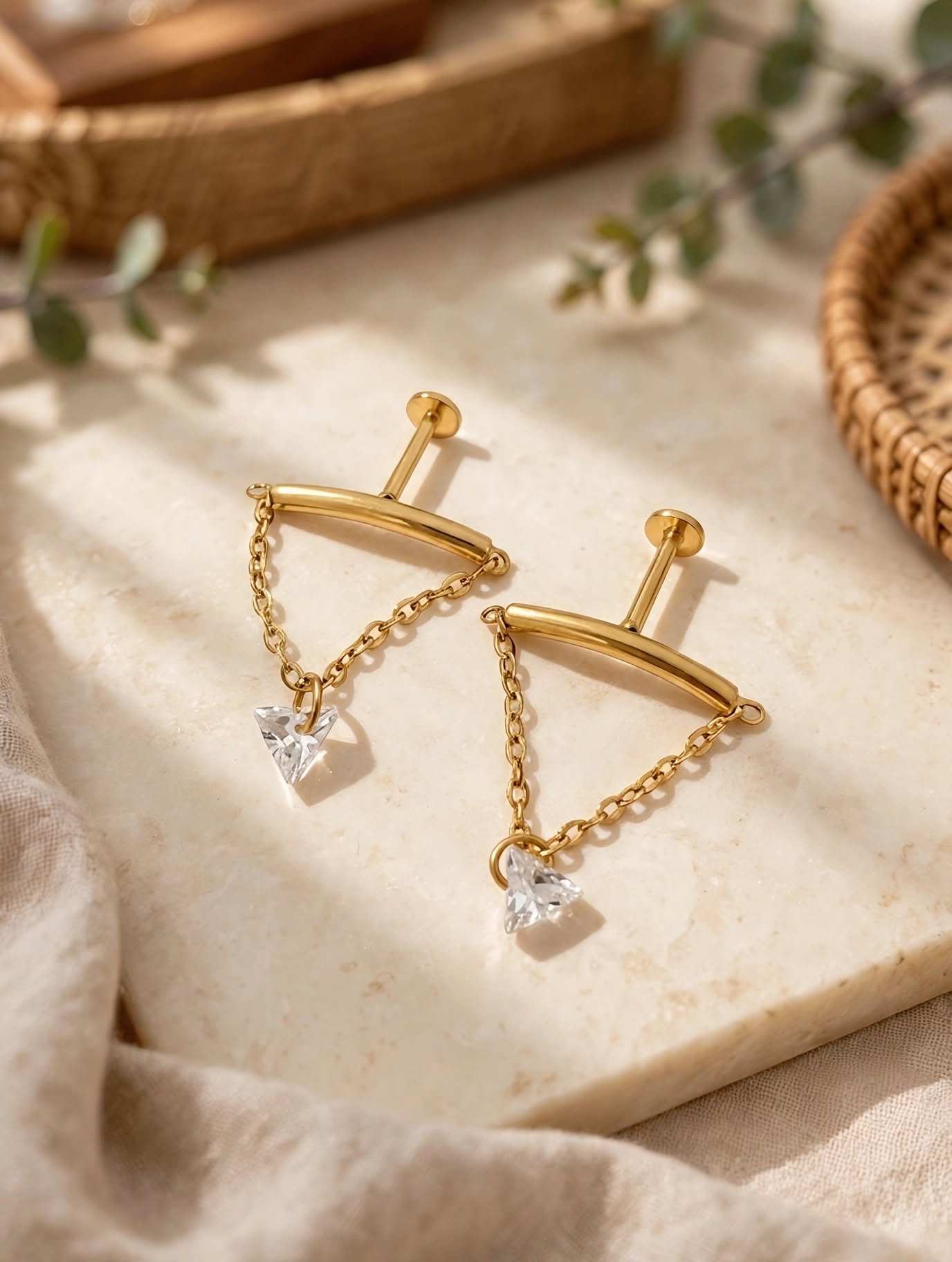 Curved Bar Chain Triangle Studs