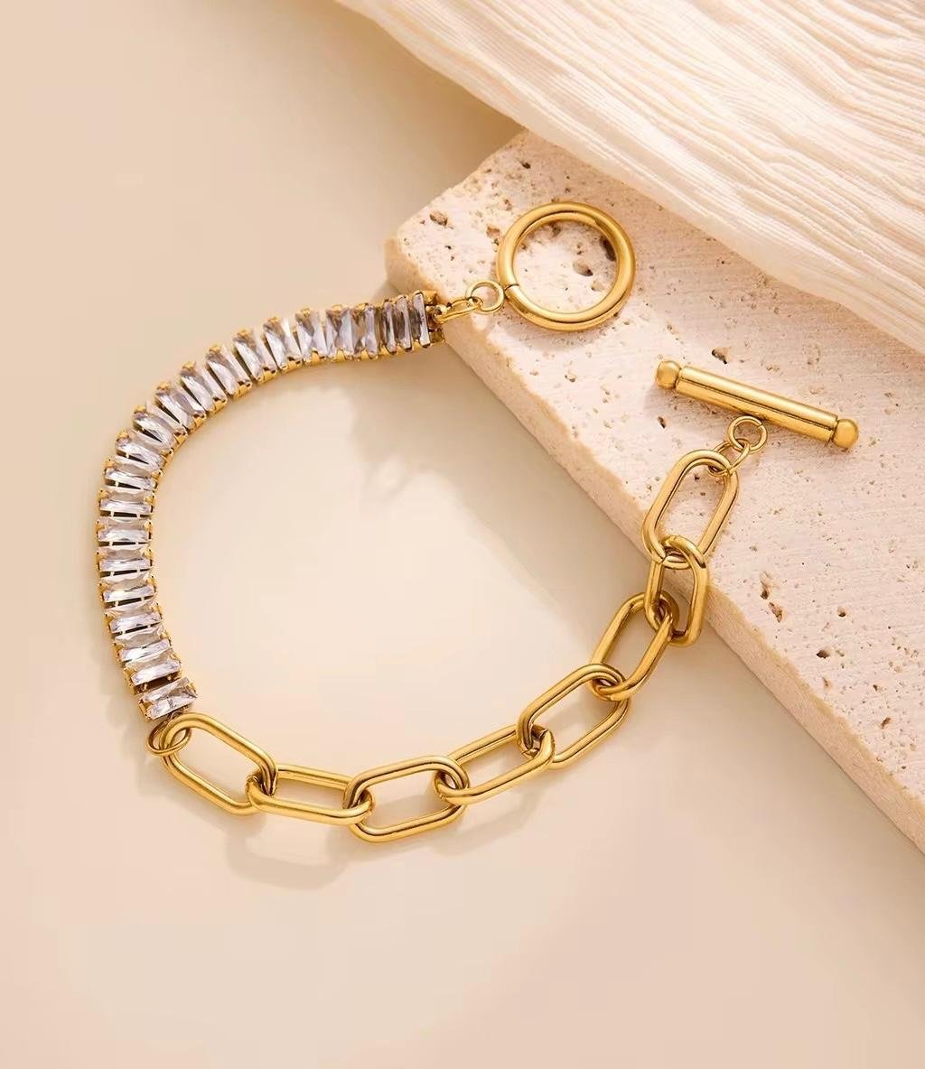 Baguette Toggle Chain Bracelet