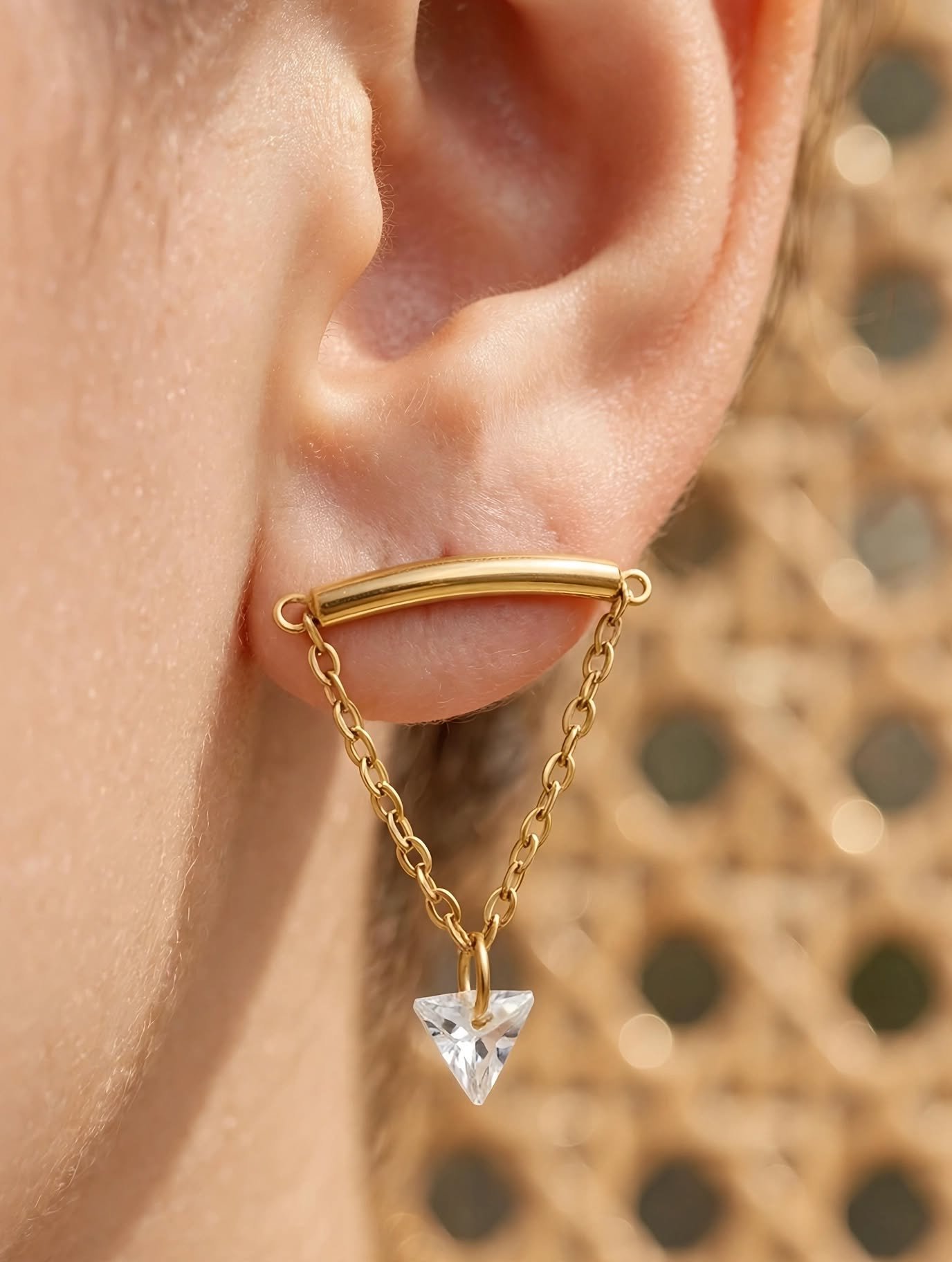 Curved Bar Chain Triangle Studs